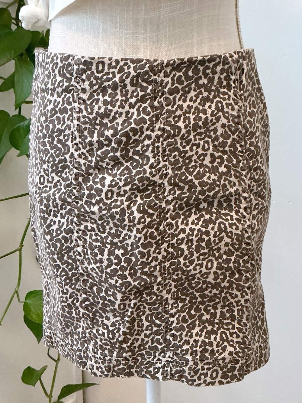 Free People | Leopard Print Mini Skirt size 10